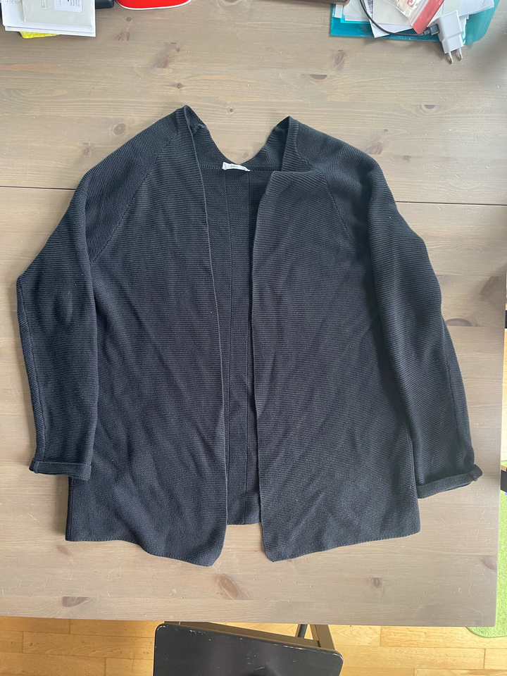 Strickjacke, schwarz, Gr. ??